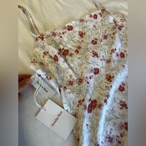 Aritzia Sunday Best Shimmer Dress in White/Mochi Pink